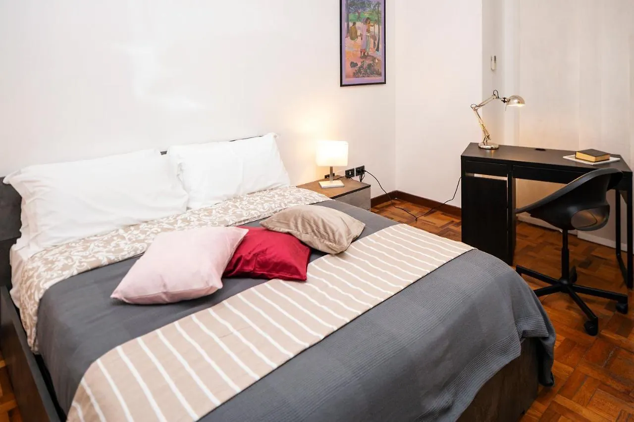Central Apartment 米兰 0*,  意大利